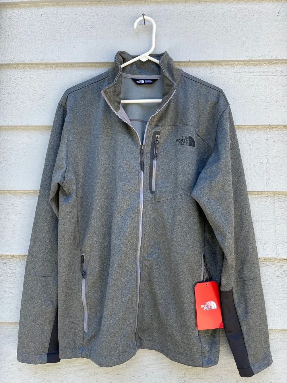 North Face Lightweight Performance Jacket New with Tags, Men’s Large, Gray